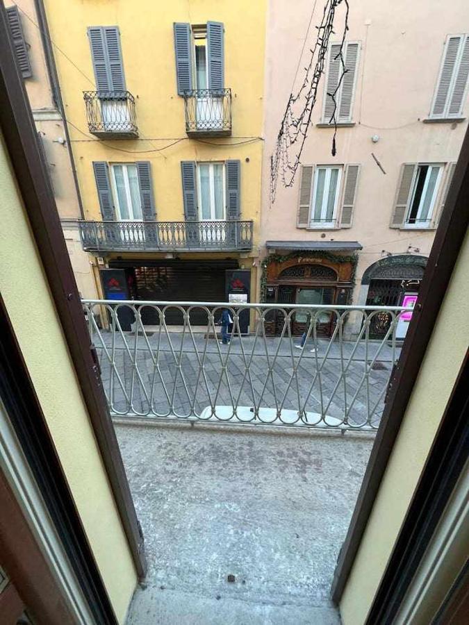 La Stanza Del Manzoni 1 Piano No Ascensore Pavia Exterior photo